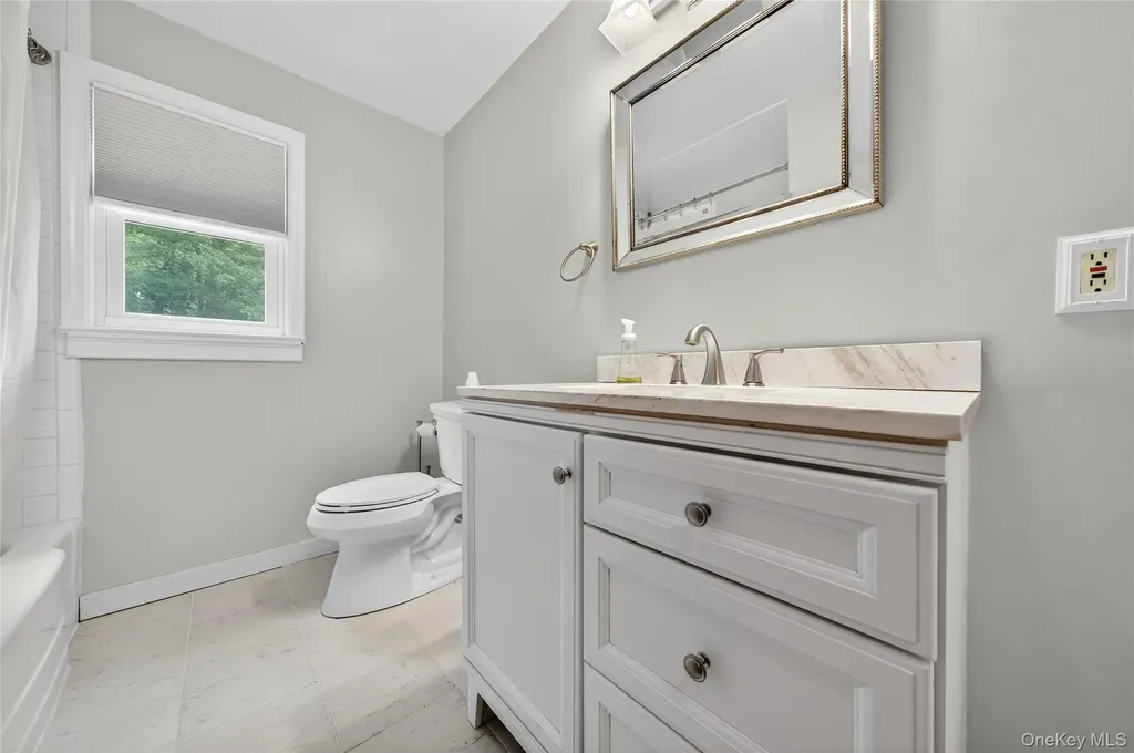 2 Charlotte Place Monroe NY 10950