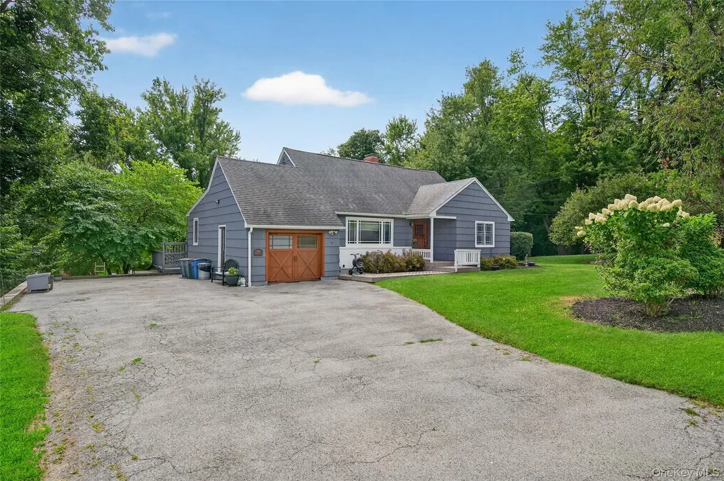 2 Charlotte Place Monroe NY 10950