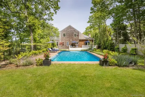 29 Oyster Pond Lane East Hampton NY 11937