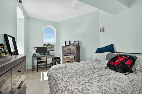 22 Cottage Street Middletown NY 10940
