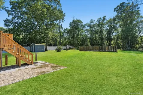 133 Trout Brook Lane Aquebogue NY 11931