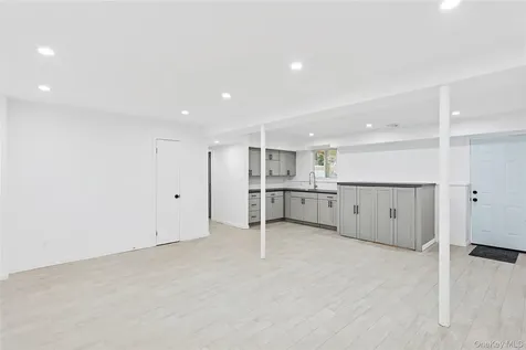 133 Trout Brook Lane Aquebogue NY 11931