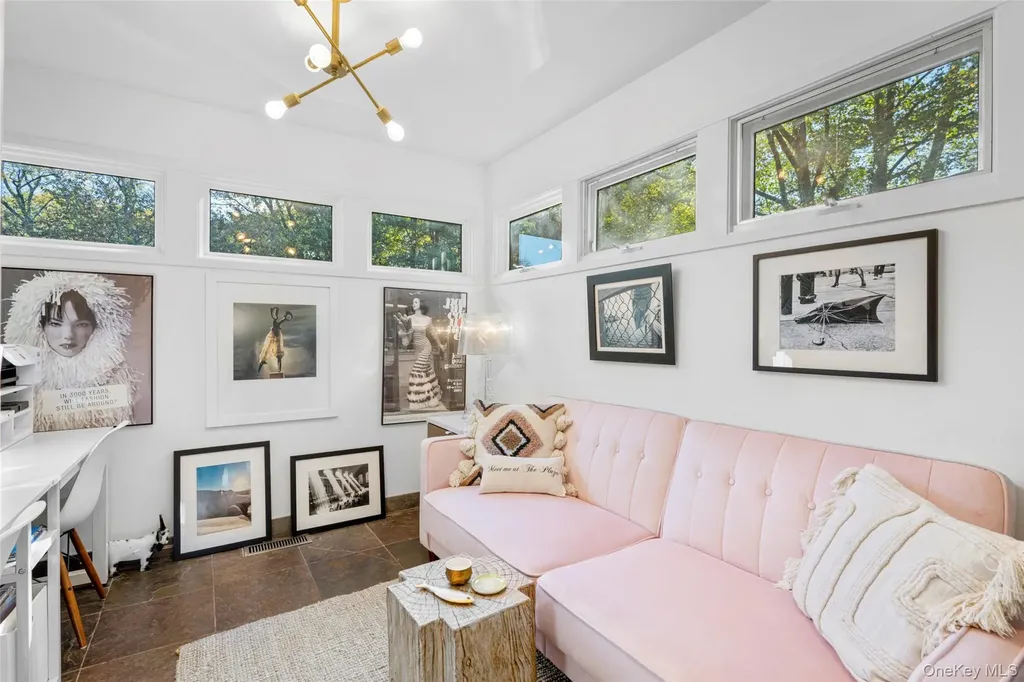14 Leatherstocking Lane Mamaroneck NY 10543