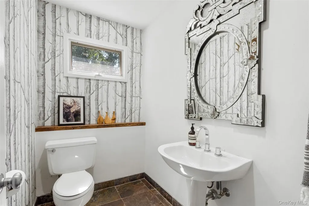 14 Leatherstocking Lane Mamaroneck NY 10543