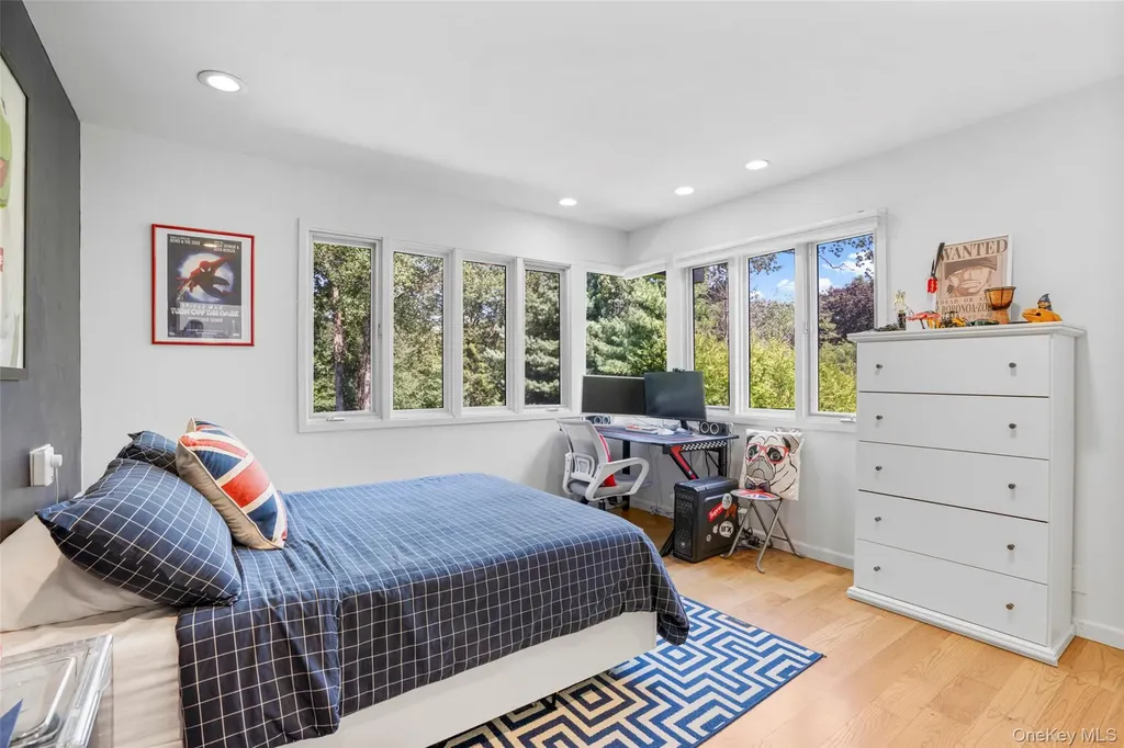 14 Leatherstocking Lane Mamaroneck NY 10543