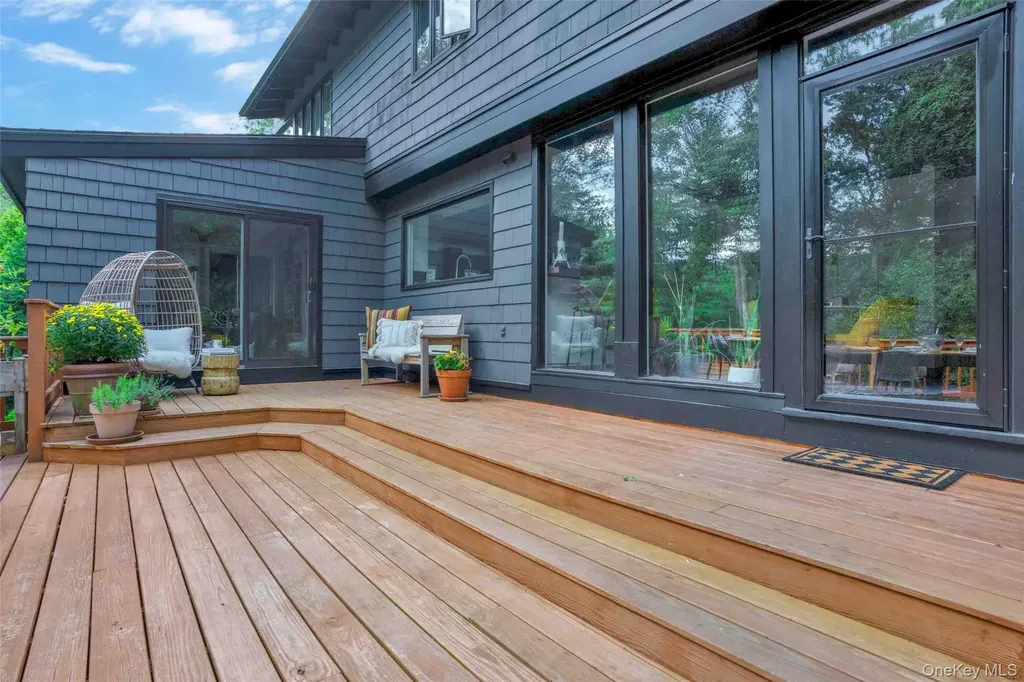 14 Leatherstocking Lane Mamaroneck NY 10543