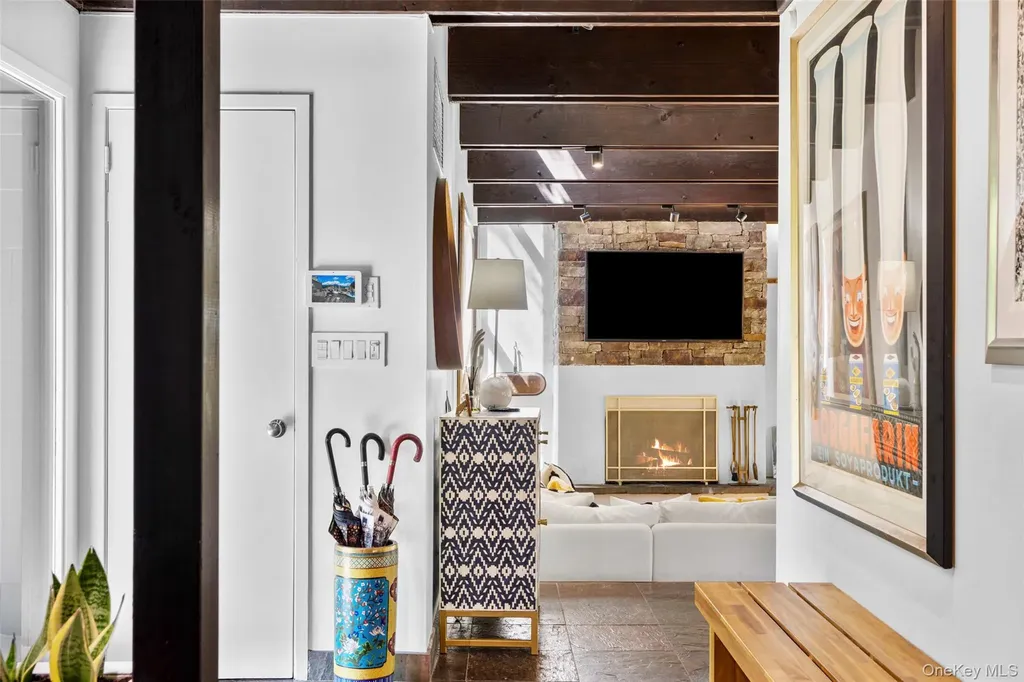 14 Leatherstocking Lane Mamaroneck NY 10543