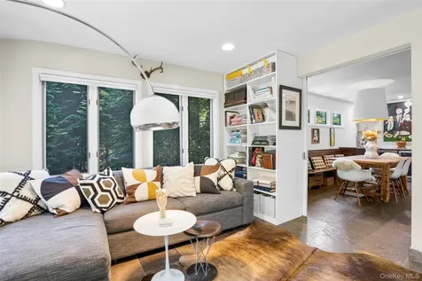 14 Leatherstocking Lane Mamaroneck NY 10543