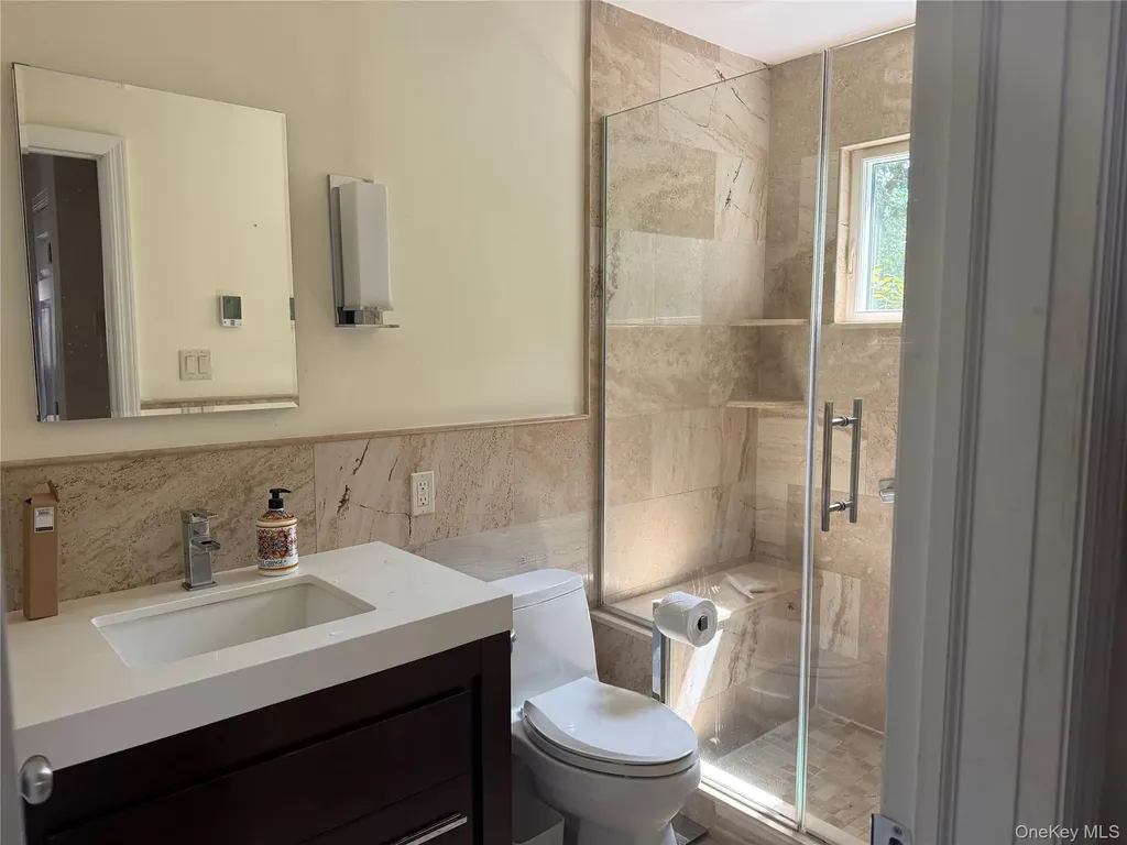 109 Cherry Drive W Plainview NY 11803