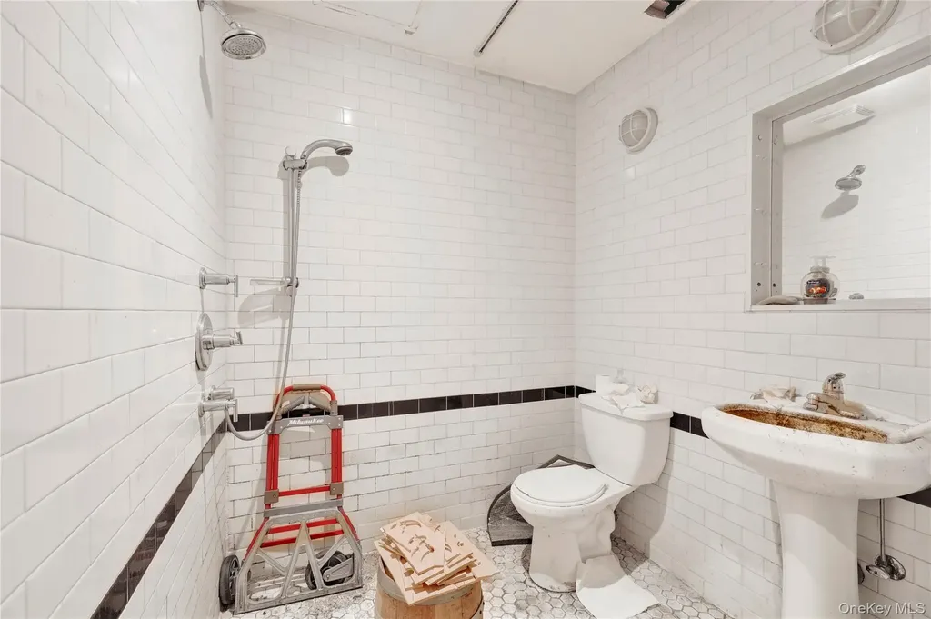 329 Atlantic Avenue Brooklyn NY 11201
