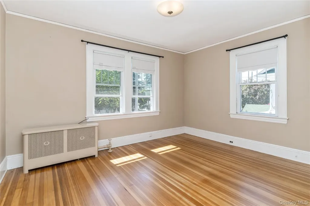 63 Lenox Avenue Lynbrook NY 11563