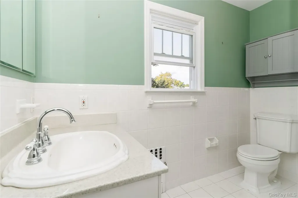 63 Lenox Avenue Lynbrook NY 11563