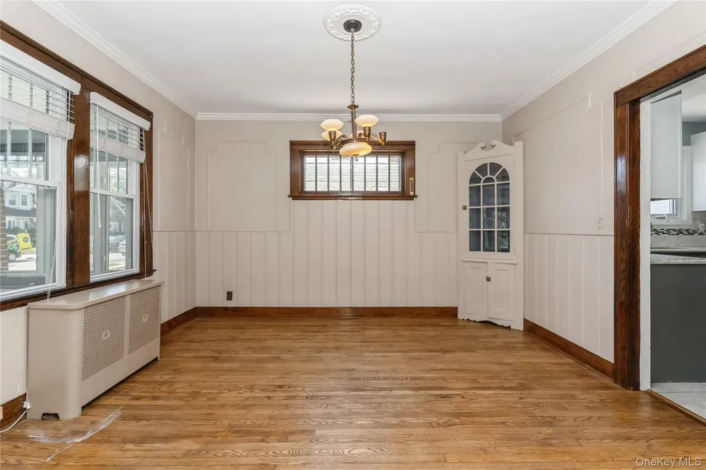 63 Lenox Avenue Lynbrook NY 11563