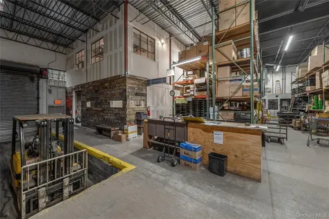 33-09 37th Avenue Long Island City NY 11101