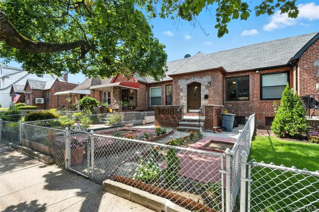 5958 69th Place Maspeth NY 11378