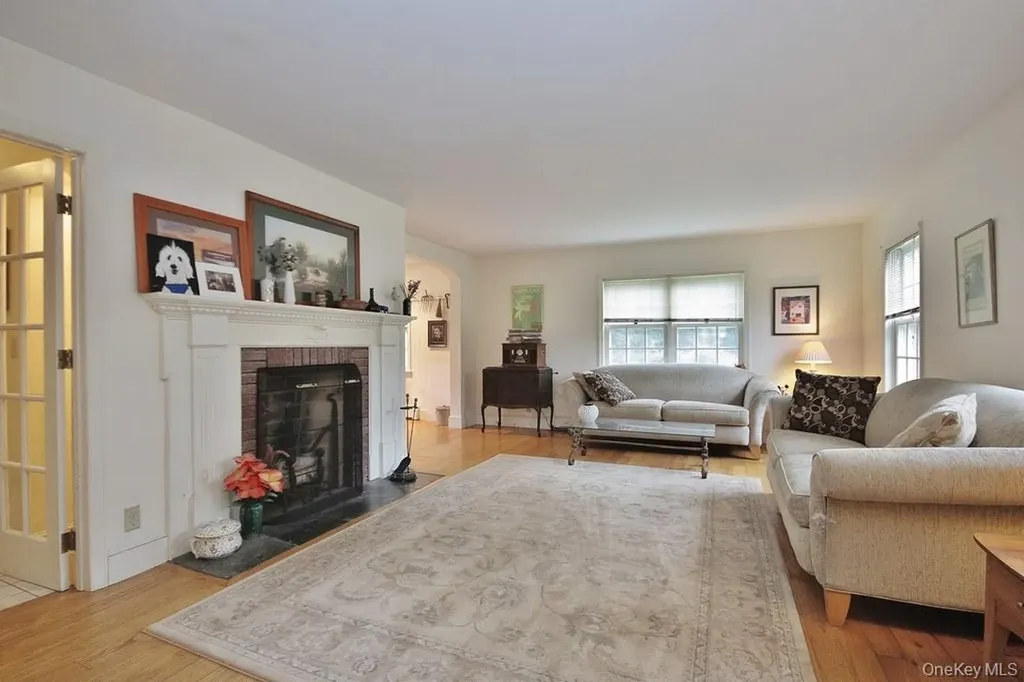 2586 Lucas Turnpike High Falls NY 12440