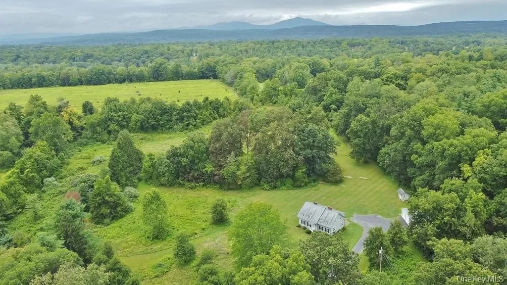 2586 Lucas Turnpike High Falls NY 12440