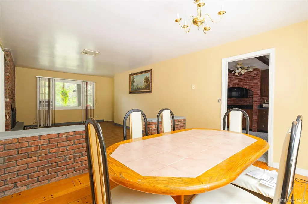993 State Route 32 Wallkill NY 12589