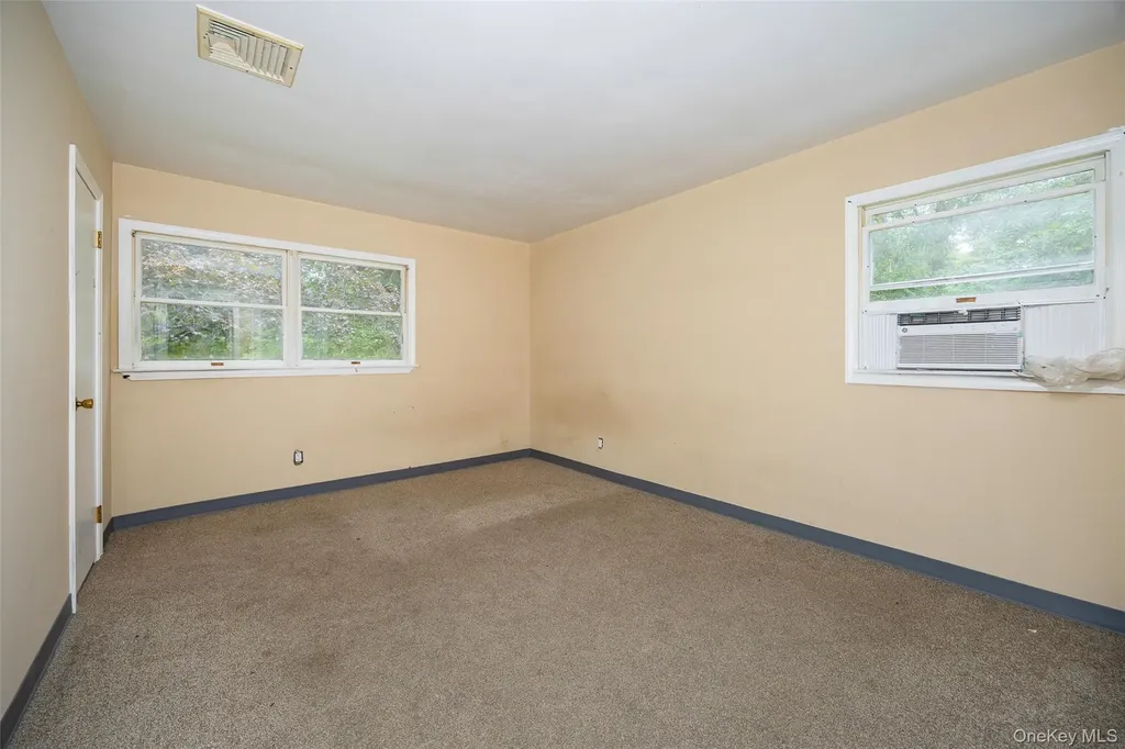993 State Route 32 Wallkill NY 12589