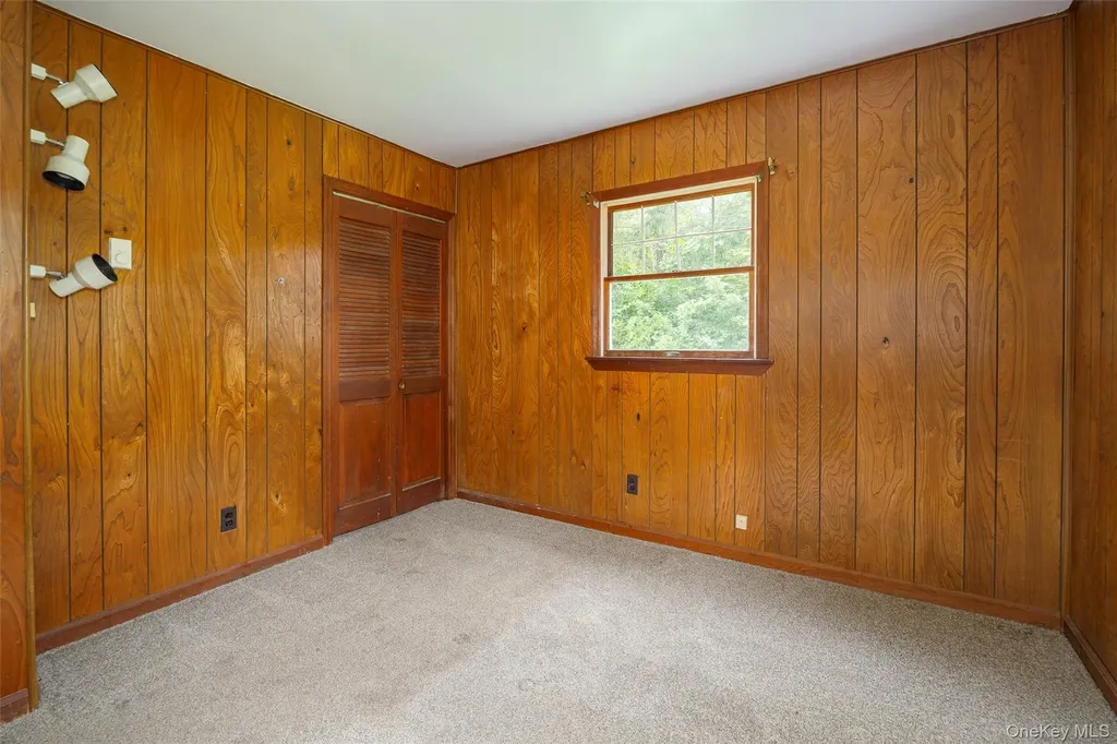 993 State Route 32 Wallkill NY 12589