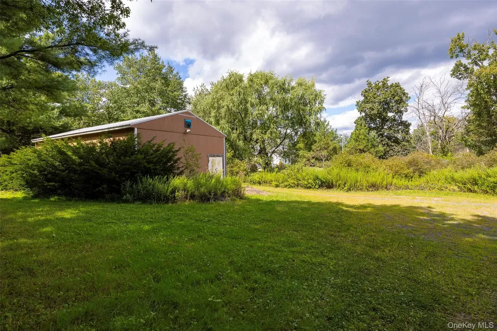 993 State Route 32 Wallkill NY 12589