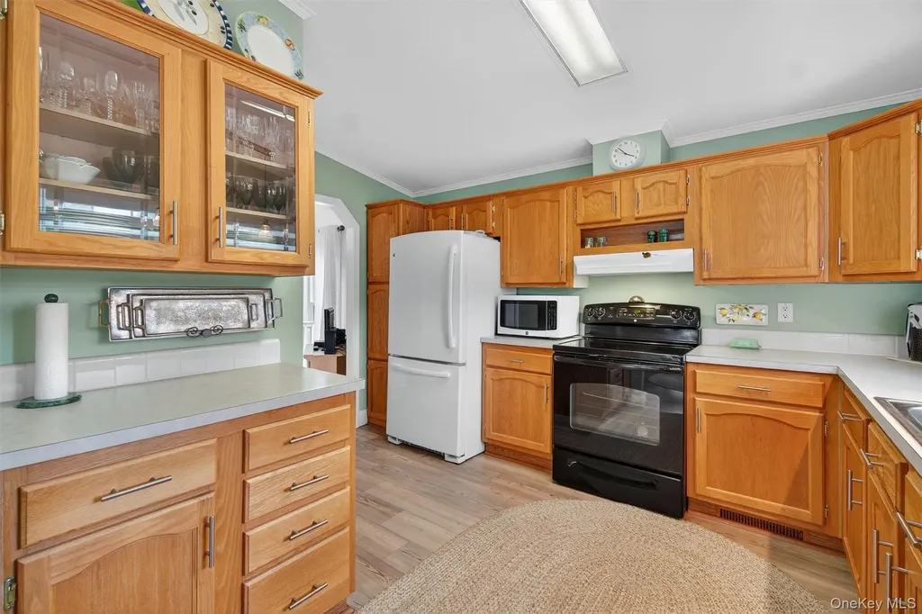 21 Vista Lane Poughkeepsie NY 12603