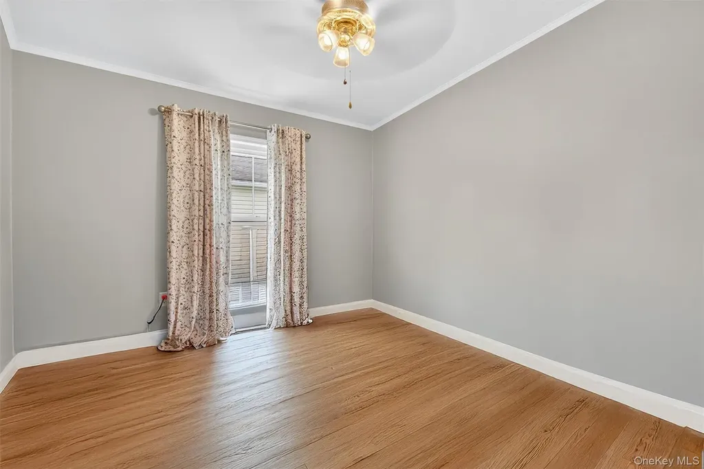 21 Vista Lane Poughkeepsie NY 12603
