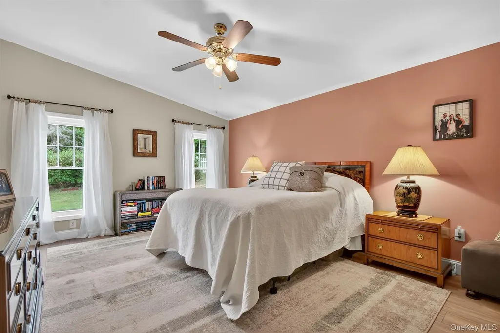 21 Vista Lane Poughkeepsie NY 12603