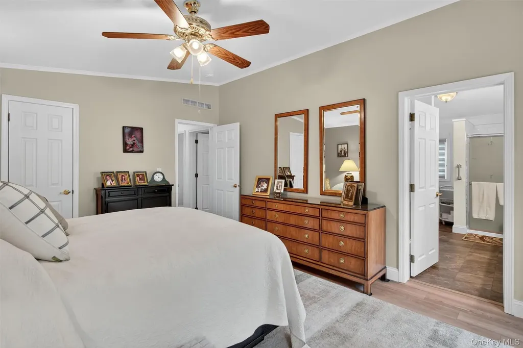 21 Vista Lane Poughkeepsie NY 12603