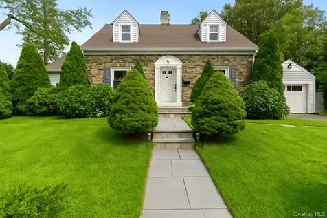 73 Middle Road Eastchester NY 10709