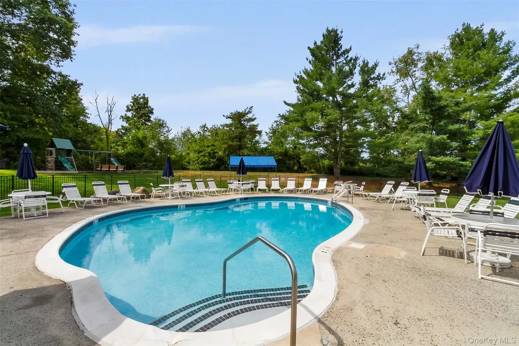 1001 Williamsburg Drive Mahopac NY 10541
