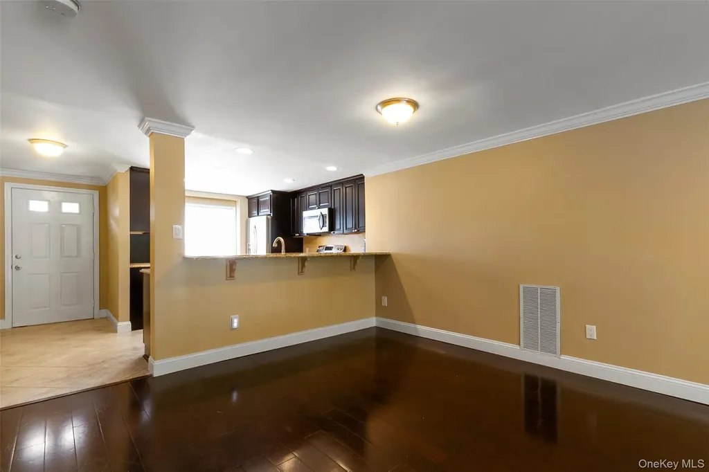 1001 Williamsburg Drive Mahopac NY 10541
