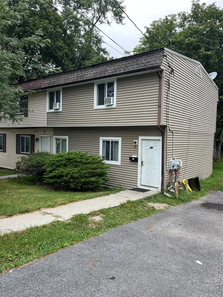 11 Howard Street Poughkeepsie NY 12601