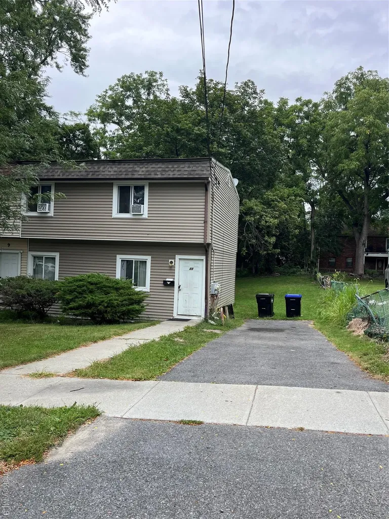 11 Howard Street Poughkeepsie NY 12601