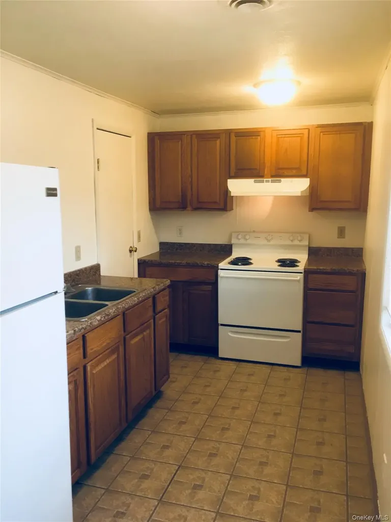 11 Howard Street Poughkeepsie NY 12601