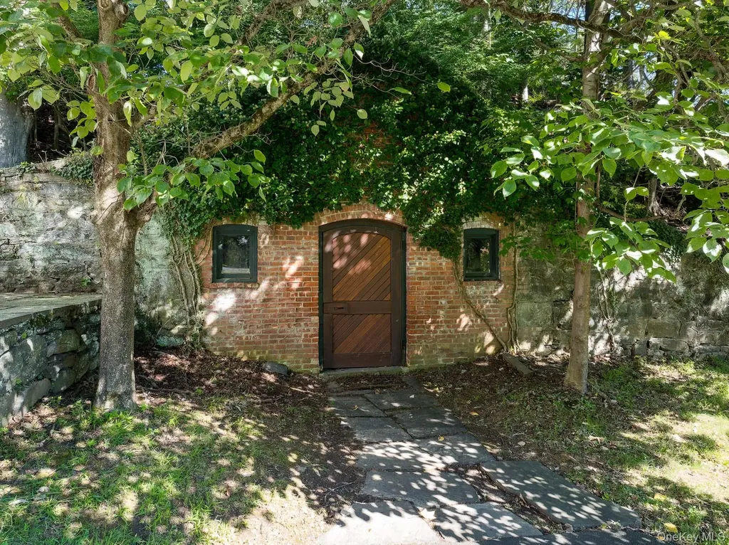 71 Havemeyer Road Irvington NY 10533