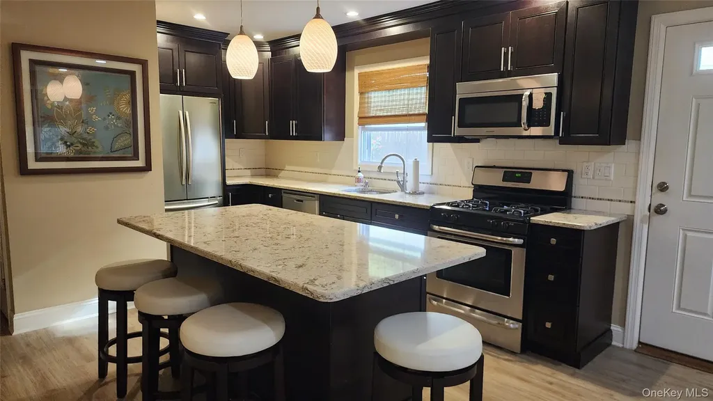 632 E Olive Street Long Beach NY 11561