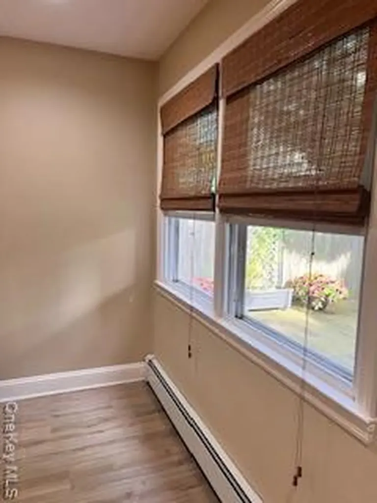 632 E Olive Street Long Beach NY 11561