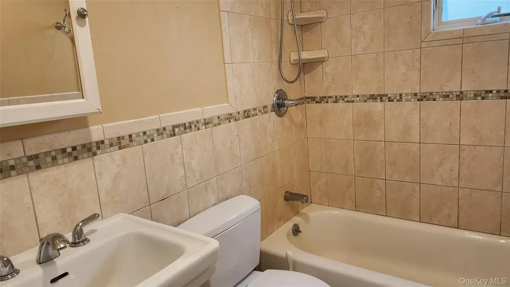 632 E Olive Street Long Beach NY 11561