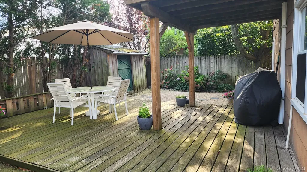 632 E Olive Street Long Beach NY 11561