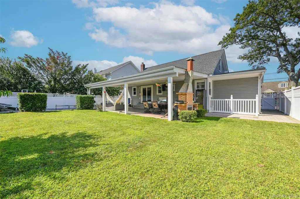 74 Barbara Drive East Meadow NY 11554