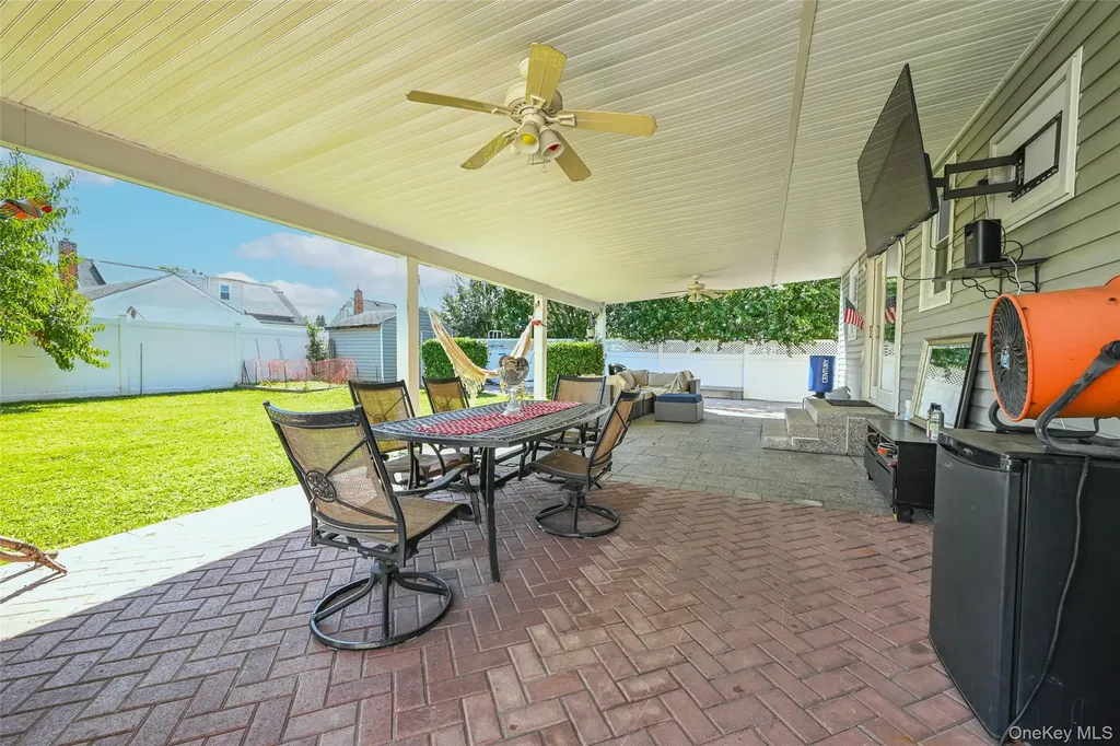 74 Barbara Drive East Meadow NY 11554