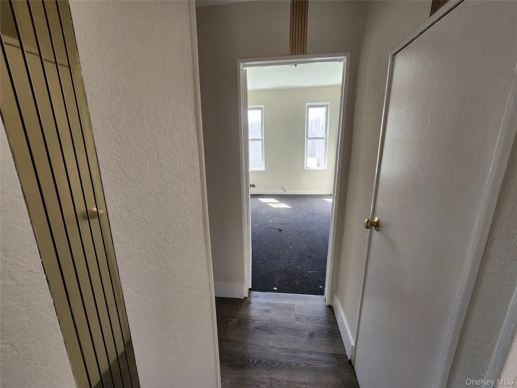 5912 58th Road Maspeth NY 11378
