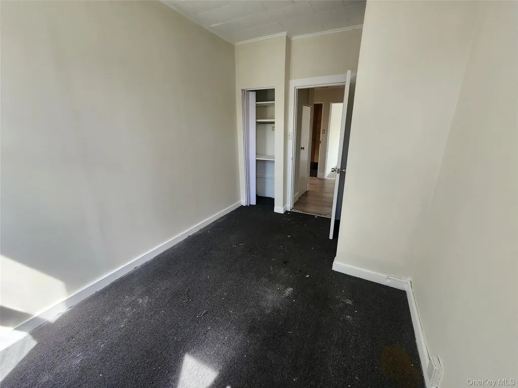 5912 58th Road Maspeth NY 11378