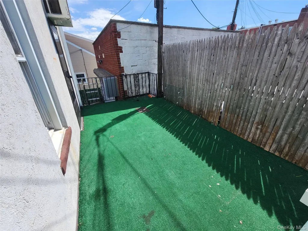 5912 58th Road Maspeth NY 11378