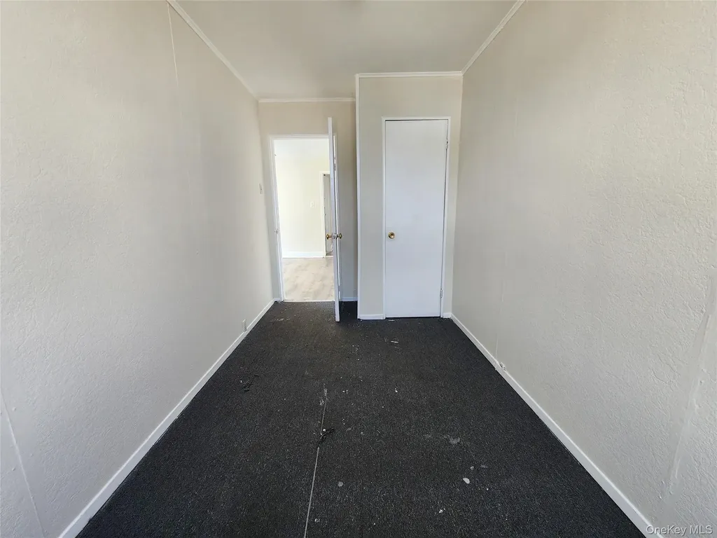 5912 58th Road Maspeth NY 11378