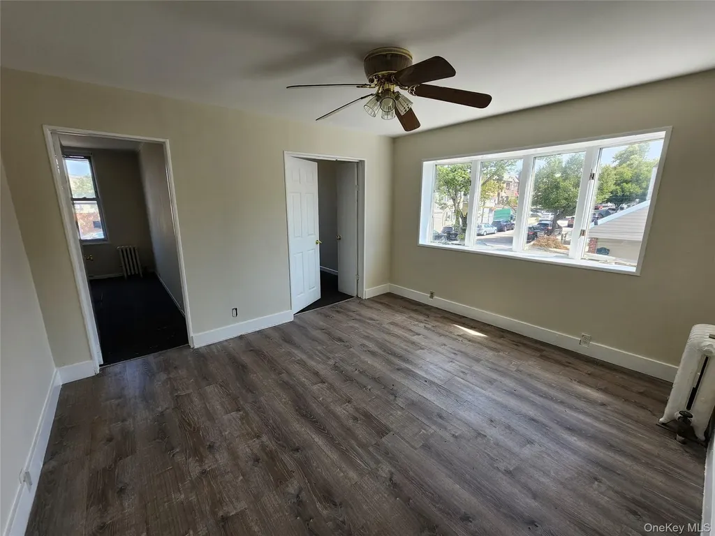 5912 58th Road Maspeth NY 11378