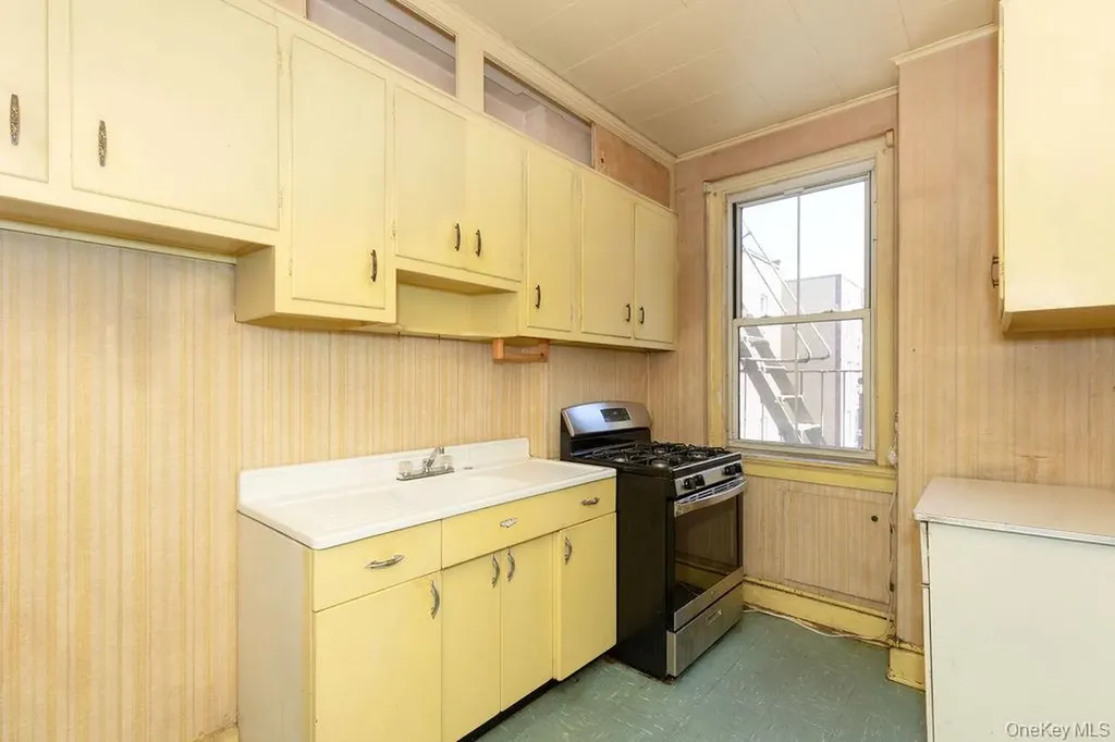 3513 76th Street Jackson Heights NY 11372