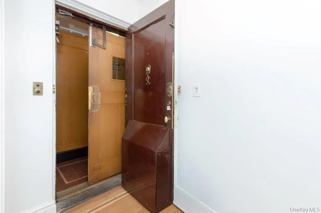3513 76th Street Jackson Heights NY 11372
