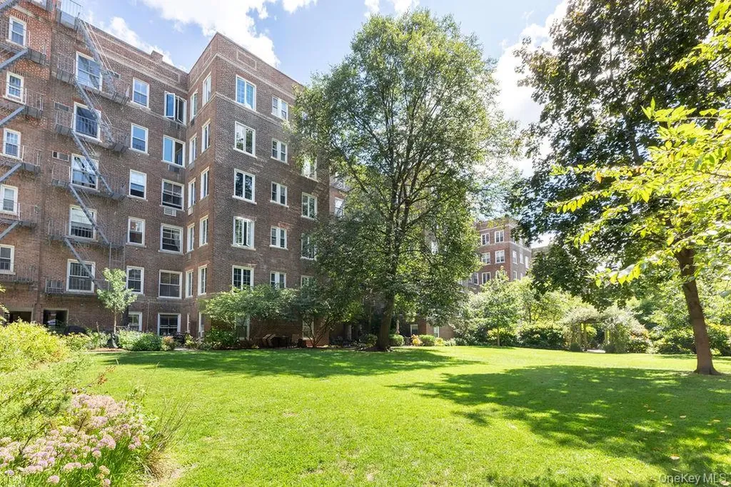 3513 76th Street Jackson Heights NY 11372